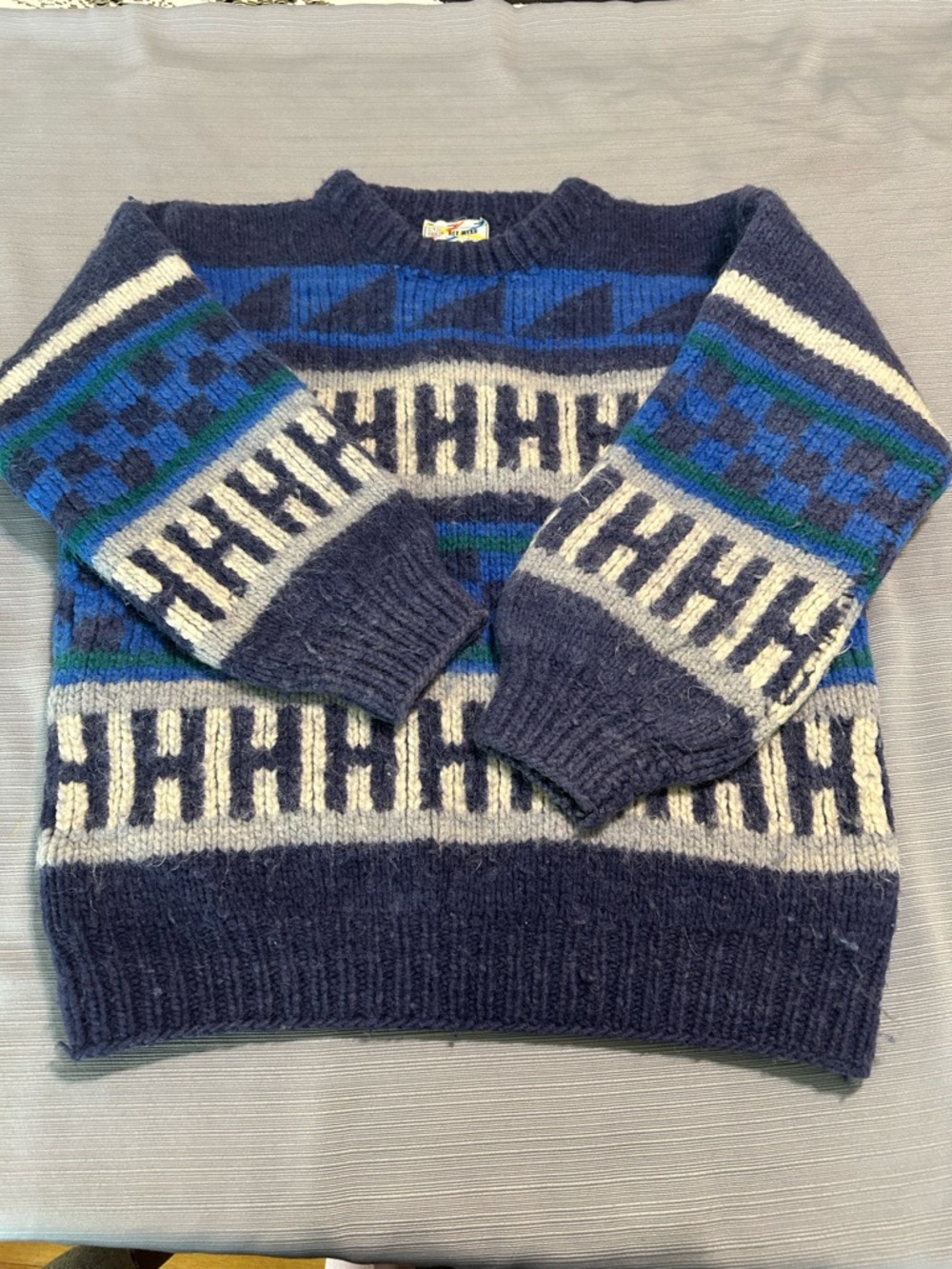 Women's Navy & Cream Geometric Crewneck Sweater